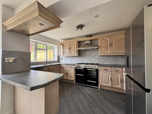 4 bedroom house to rent
