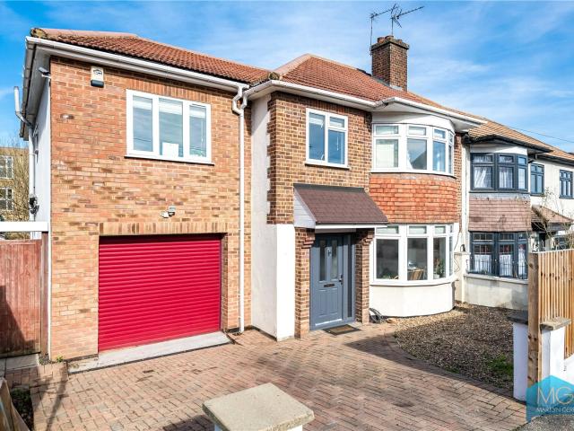4 bedroom house to rent