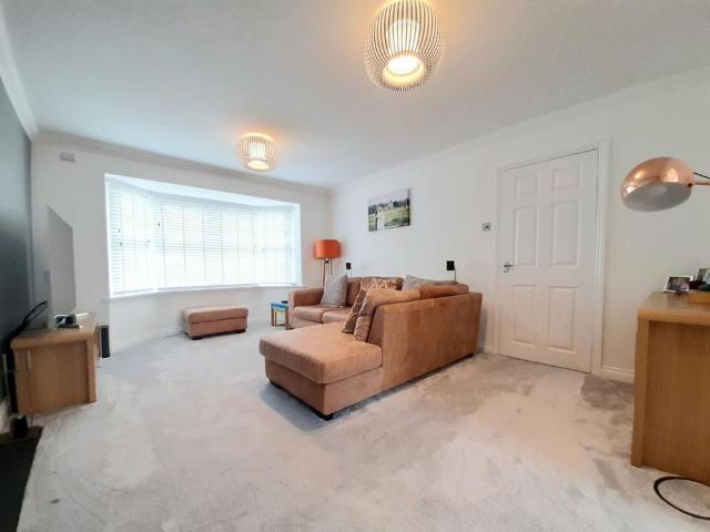 4 bedroom house to rent