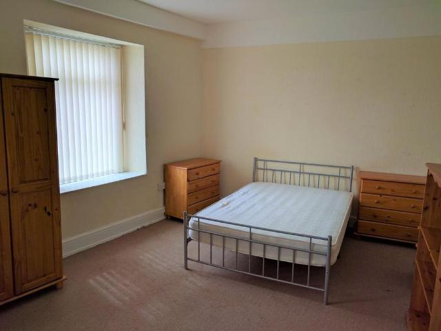 4 bedroom house to rent