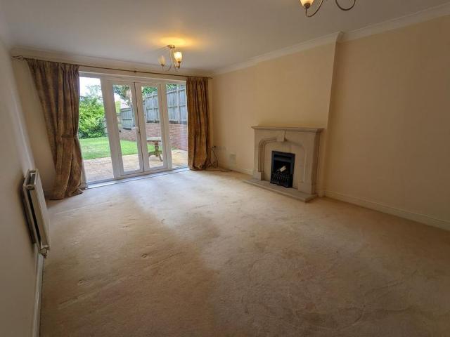 4 bedroom house to rent