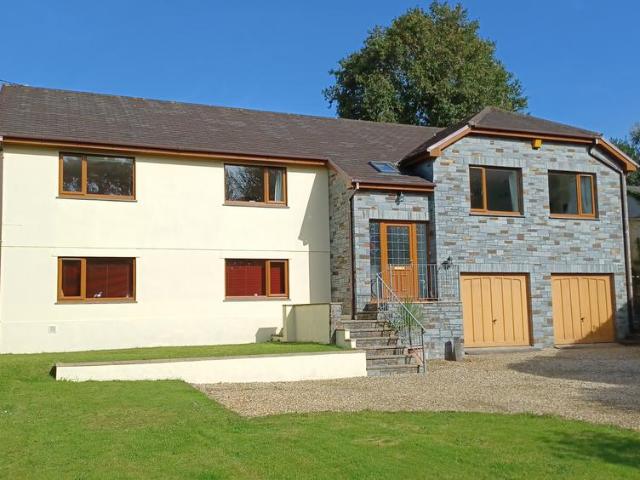4 bedroom house to rent