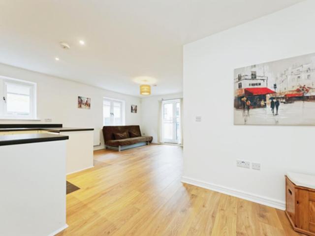 4 bedroom house to rent
