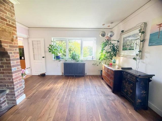 4 bedroom house to rent