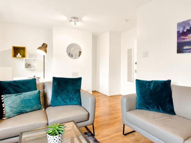 4 bedroom house to rent