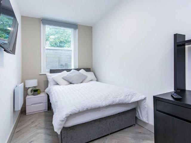 4 bedroom house to rent