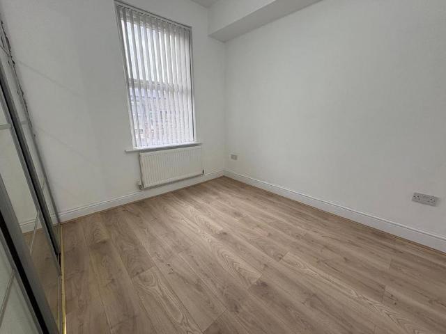 4 bedroom house to rent