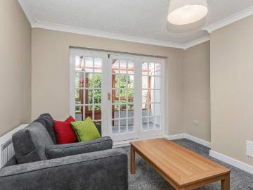 4 bedroom house to rent