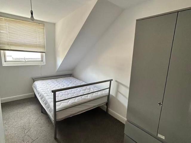 4 bedroom house to rent