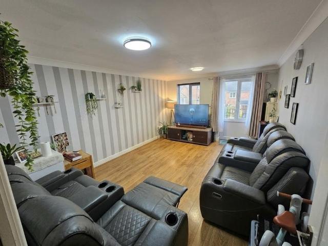 4 bedroom house to rent