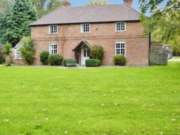 4 bedroom house to rent