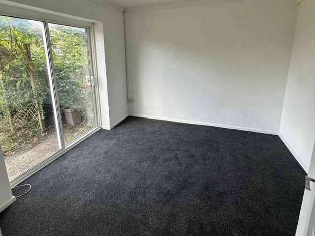 4 bedroom house to rent