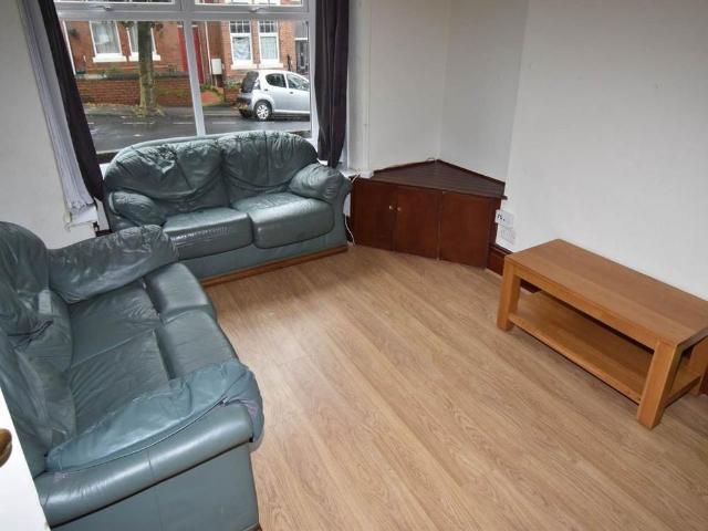 4 bedroom house to rent