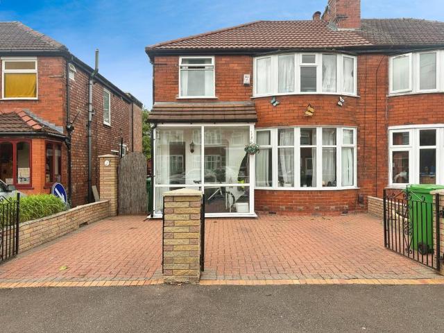 4 bedroom house to rent