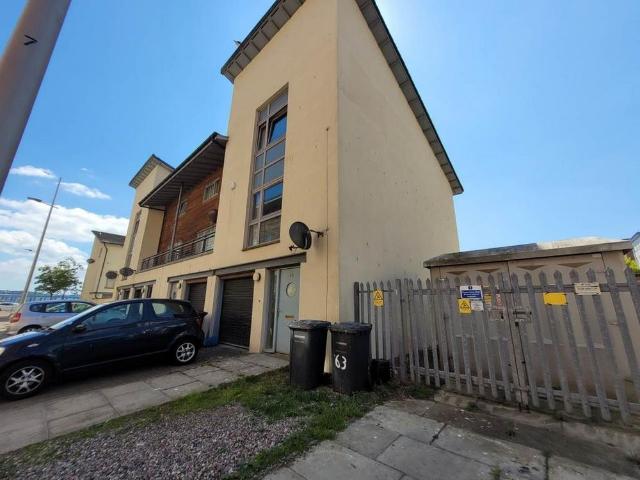 4 bedroom house to rent