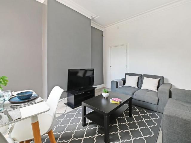 4 bedroom house to rent