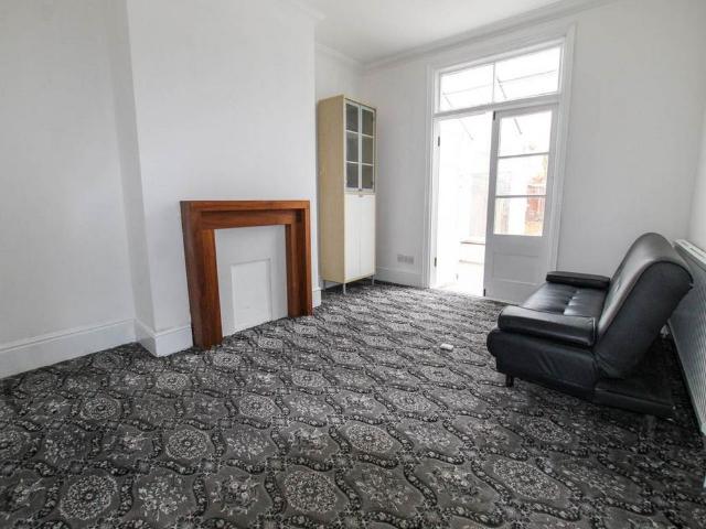4 bedroom house to rent