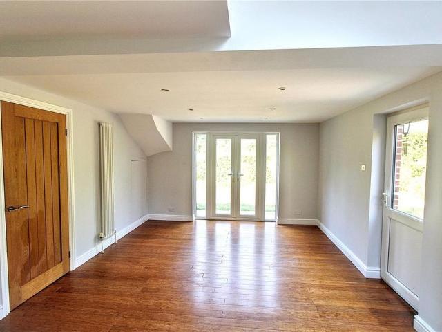 4 bedroom house to rent