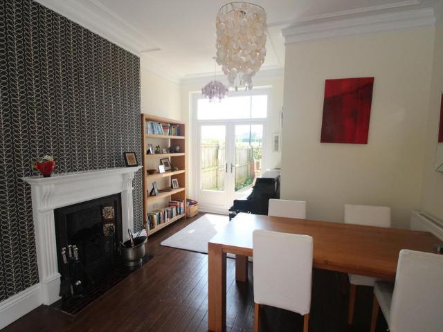 4 bedroom house to rent