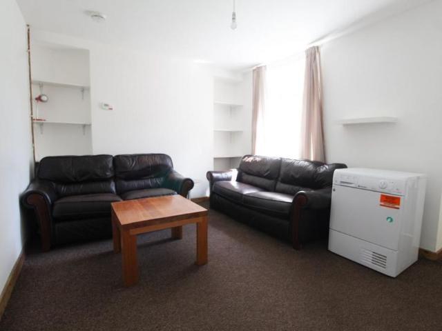 4 bedroom house to rent
