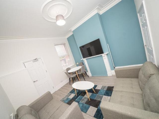 4 bedroom house to rent