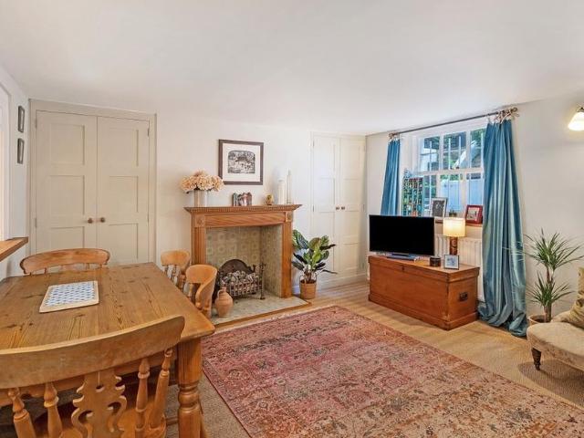 4 bedroom house to rent