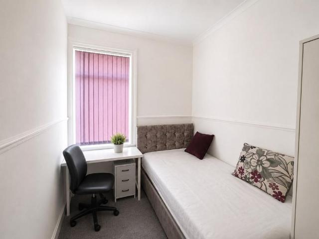 4 bedroom house to rent