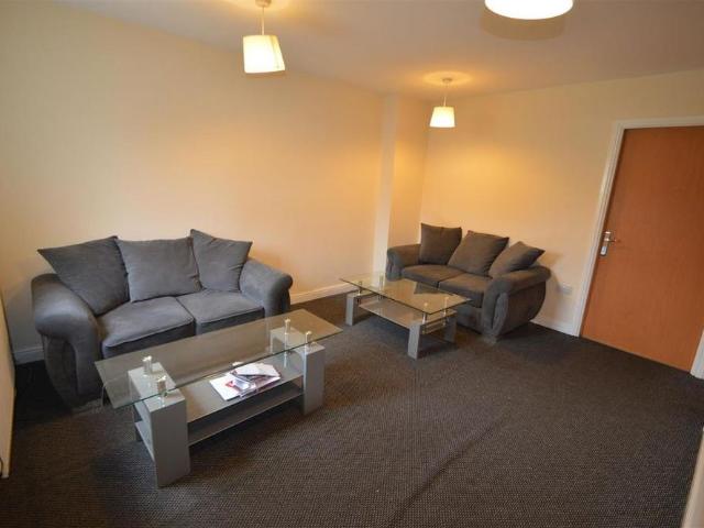 4 bedroom house to rent