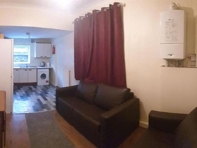 4 bedroom house to rent