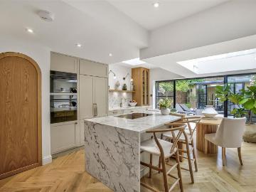 4 bedroom house to rent