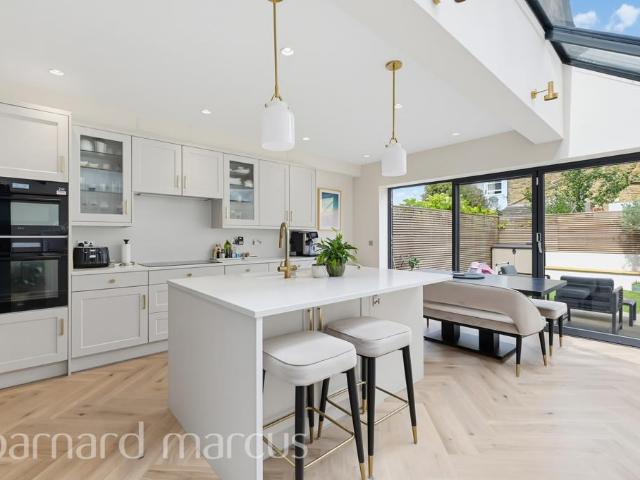 4 bedroom house to rent