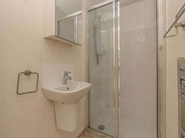 4 bedroom house to rent