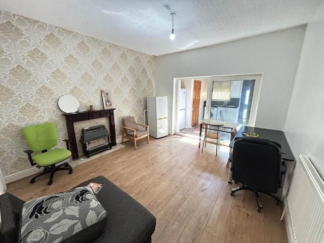 4 bedroom house to rent