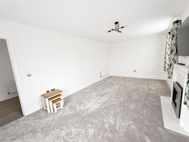 4 bedroom house to rent