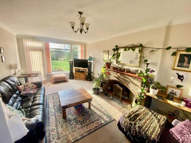 4 bedroom house to rent