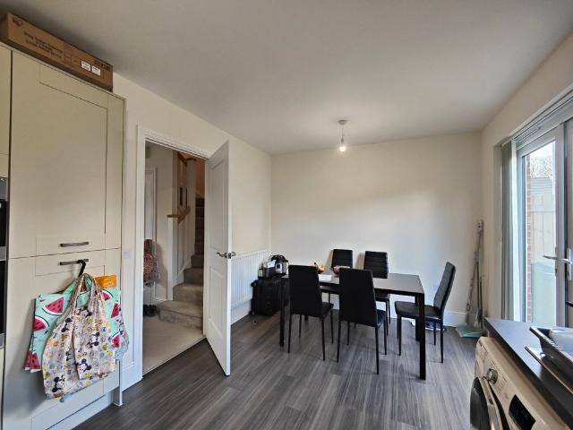 4 bedroom house to rent