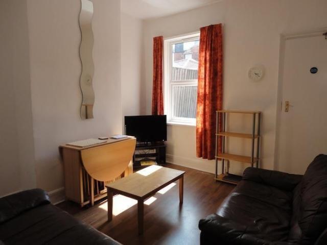 4 bedroom house to rent