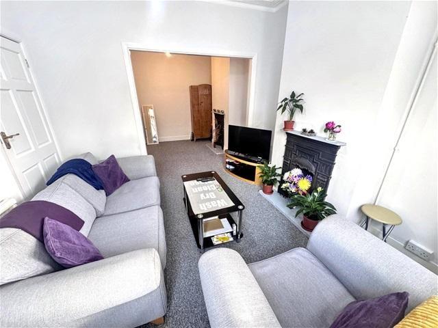 4 bedroom house to rent