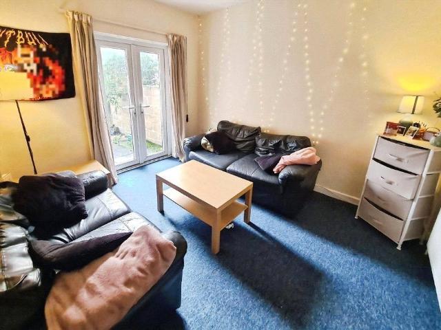 4 bedroom house to rent
