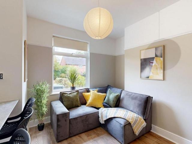 4 bedroom house to rent