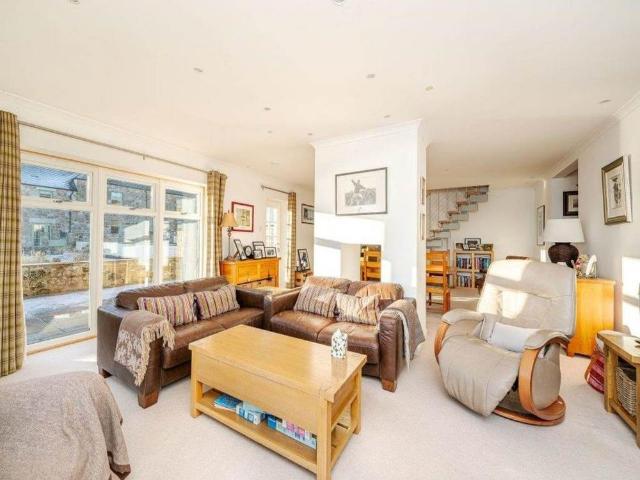 4 bedroom house to rent