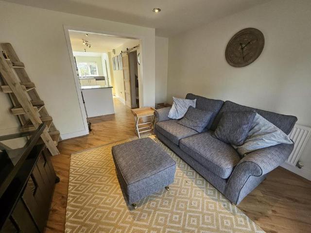 4 bedroom house to rent