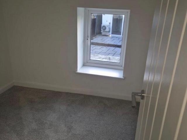4 bedroom house to rent