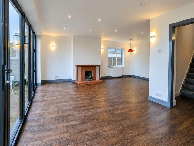 4 bedroom house to rent