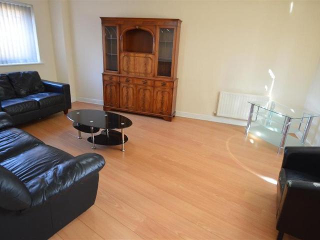 4 bedroom house to rent