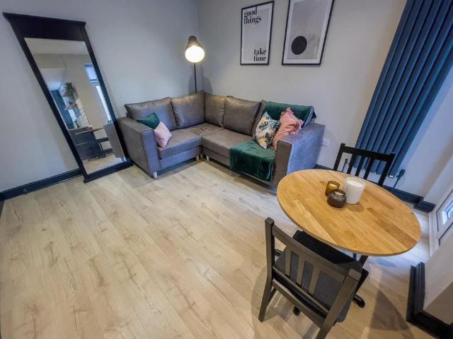 4 bedroom house to rent