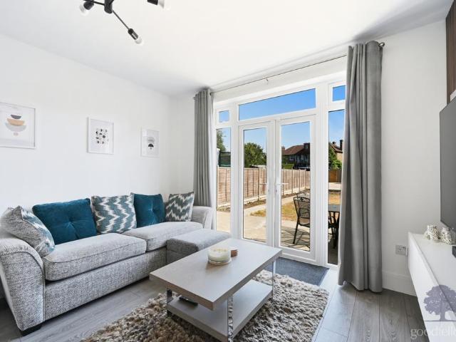 4 bedroom house to rent