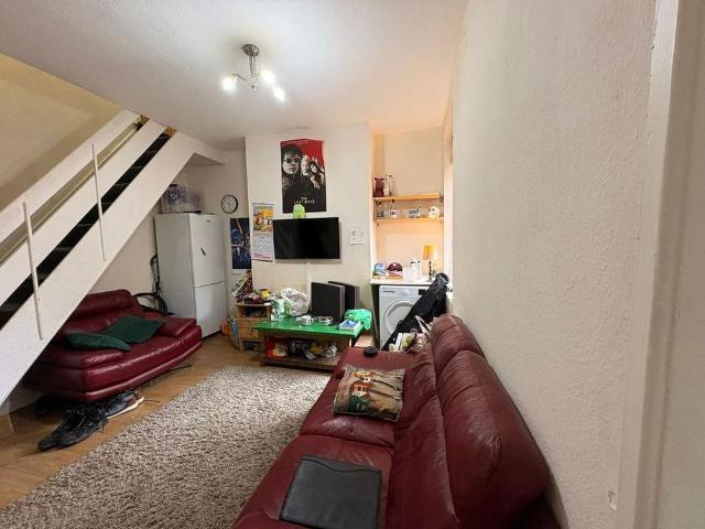 4 bedroom house to rent