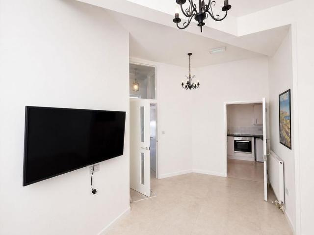 4 bedroom house to rent