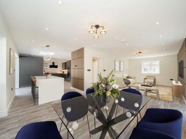 4 bedroom house to rent